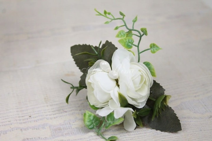 239f16193296545c58784f29b1aec43e