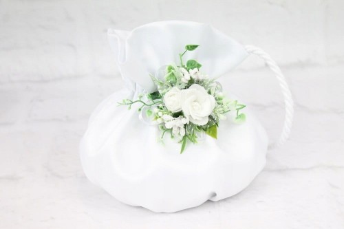 327b39c2bd645341eea622a045475804