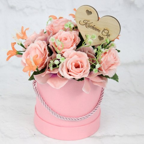 Flowerbox kwiatowy ŁOSOŚ róże DLA NIEJ WALENTYNKI Flowerbox kwiatowy ŁOSOŚ róże DLA NIEJ WALENTYNKI