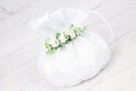Ozdoba na torebkę komunijną boho różyczki BIAŁY Ozdoba na torebkę komunijną boho różyczki BIAŁY