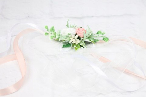 Bukiecik na rękę stylowy komunijny stroik ŁOSOŚ Bukiecik na rękę stylowy komunijny stroik ŁOSOŚ
