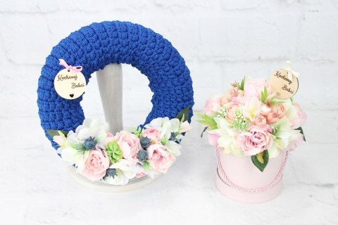 Flower box prezent kwiaty dla Babci bukiet stroik