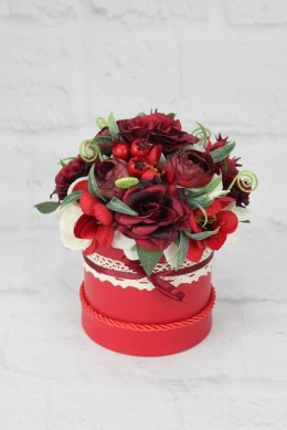 Kwiatowy flower box dekoracja kwiatowa na prezent czerwień