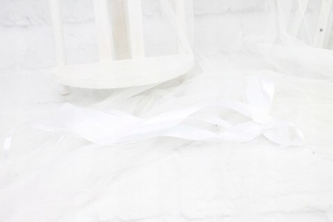 Kokarda satynowa grzebyk do wpięcia komunia styl Kokarda satynowa grzebyk do wpięcia komunia styl