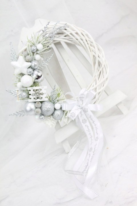 Wianek świąteczny na drzwi ozdoba stroik SREBRNY