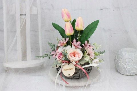Stroik nagrobny wiosenny tulipany kompozycja na pomnik Stroik nagrobny wiosenny tulipany kompozycja na pomnik