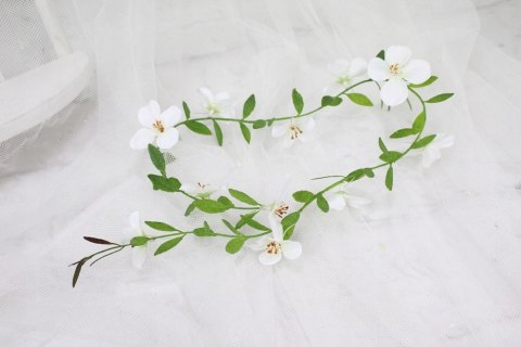 Girlanda kwiatowa wsuwka do wpięcia kwiaty jaśmin biel Girlanda kwiatowa wsuwka do wpięcia kwiaty jaśmin biel