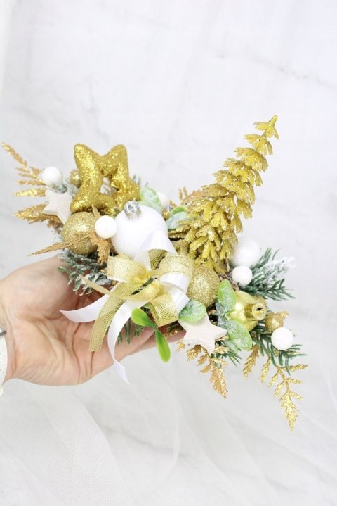 Kompozycja stroik świąteczny na stół złoty ozdoba domu choinka