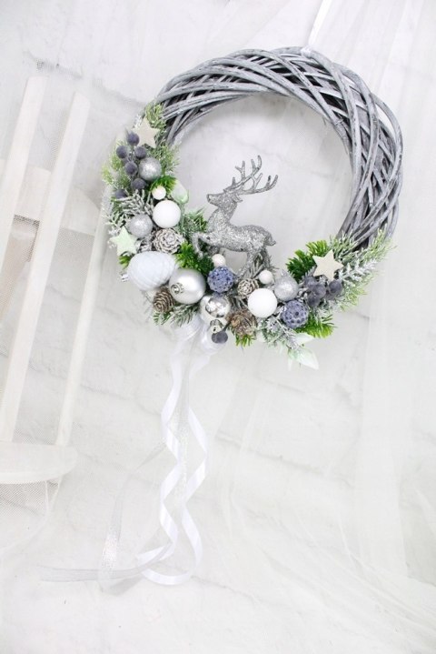 Wianek świąteczny na drzwi wieniec stroik dekoracja renifer