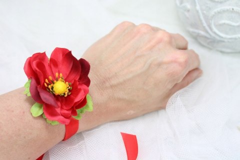 Kotylion na rękę maki lub przypinka do butonierki mak czerwony