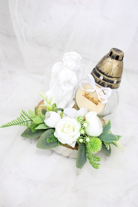 Stroik kompozycja aniołek na grób ZNICZ z imieniem