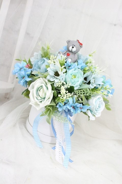 Flower Box z Misiem NIEBIESKI kompozycja kwiaty roczek chrzest baby shower Flower Box z Misiem NIEBIESKI kompozycja kwiaty roczek chrzest baby shower