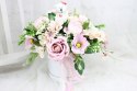 Flower Box z Misiem RÓŻOWY kompozycja kwiaty roczek chrzest baby shower