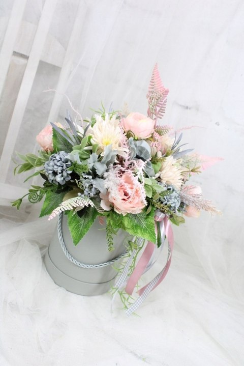 Kwiatowa dekoracja prezent flower box wysoki SZARY kwiatowe pudełko Kwiatowa dekoracja prezent flower box wysoki SZARY kwiatowe pudełko