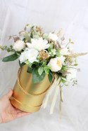Kwiatowa dekoracja prezent flower box wysoki ZŁOTY kwiatowe pudełko