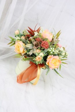 Kwiatowy flower box kompozycja na prezent ŁOSOŚ kwiatowe pudełko
