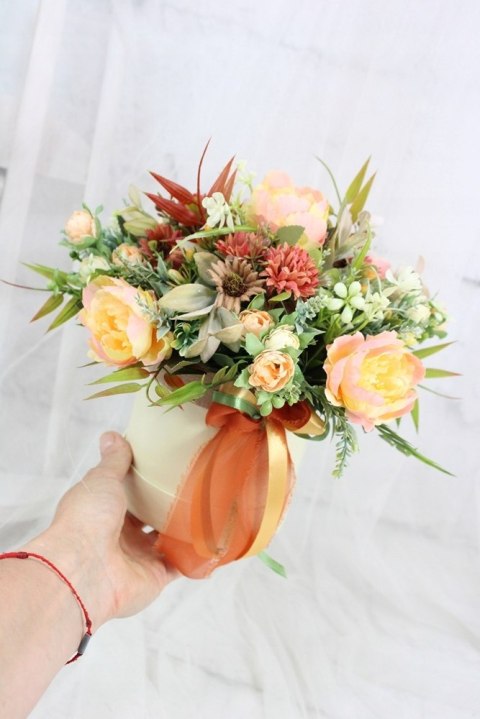 Kwiatowy flower box kompozycja na prezent ŁOSOŚ kwiatowe pudełko Kwiatowy flower box kompozycja na prezent ŁOSOŚ kwiatowe pudełko