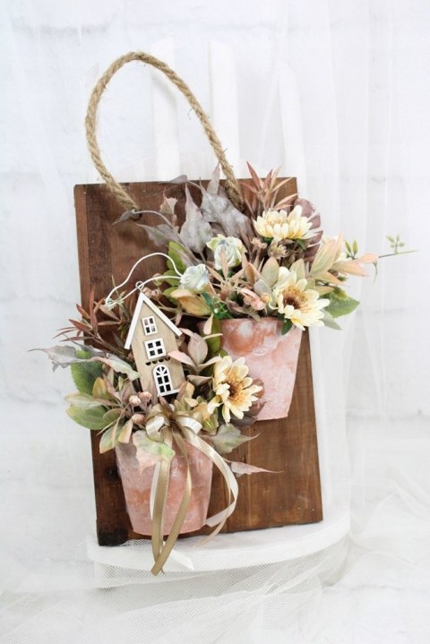 Stroik ramka ozdobna wisząca dekoracja domu upominek kompozycja kwiatowa