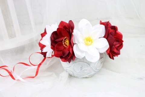 Wianek BIAŁO CZERWONY magnolia do włosów POLSKA kibic folk