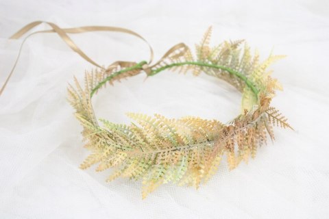Wianek na głowę jesienny paproć boho sesja do zdjęć