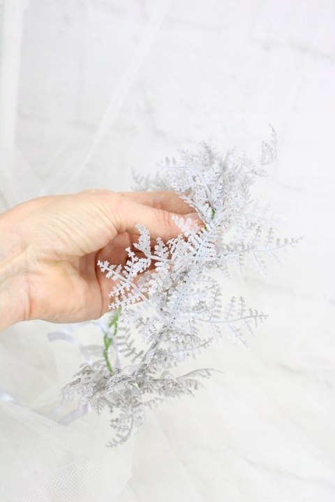 Wianek na głowę jesienny zimowy paproć boho sesja do zdjęć szary