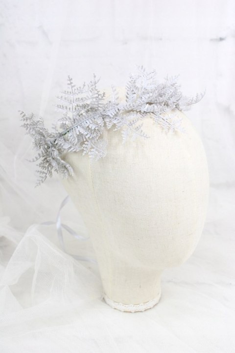 Wianek na głowę jesienny zimowy paproć boho sesja do zdjęć szary