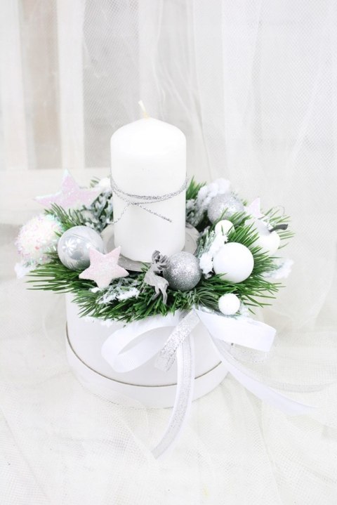 Kompozycja zimowa stroik świąteczny na stół ozdoba