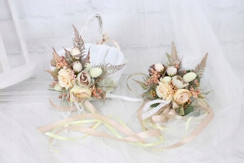 Ozdoba na koszyk wielkanocny dekoracja koszyczka na święconkę hiacynt