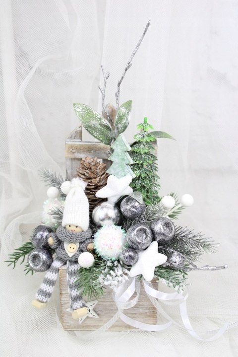 Stroik świąteczny na stół kompozycja bożenarodzenie makoszki