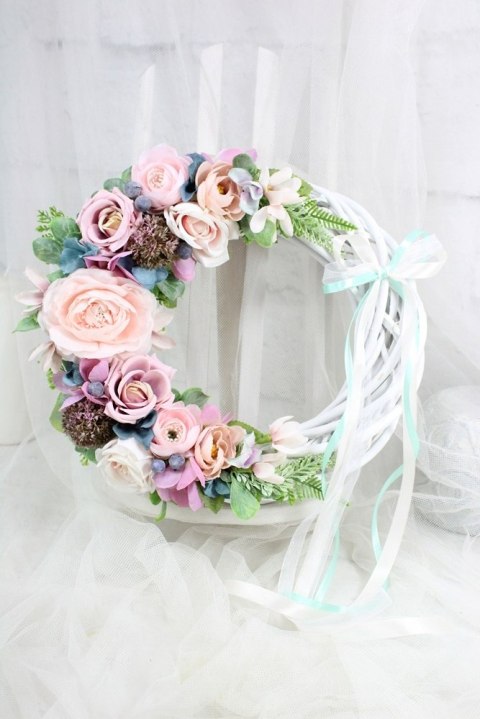 Wianek kwiatowy dekoracja domu drzwi stroik Pudrowy