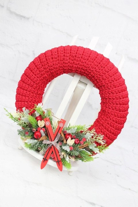 Wianek świąteczny sweterek dekoracja domu stylowy