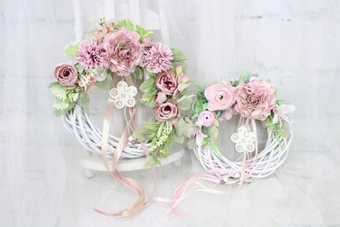 Koszyk wielkanocny na święconkę bolerko dekorowany koszyczek