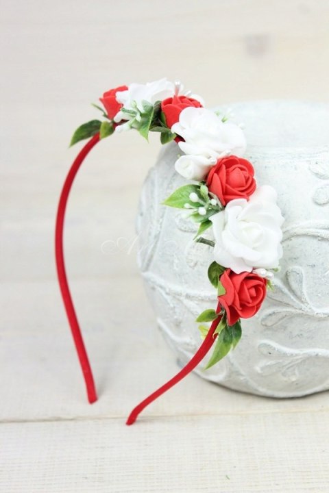 Opaska do włosów komunia różyczki CZERWONY stylowa Opaska do włosów komunia różyczki CZERWONY stylowa