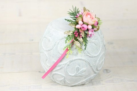 Opaska świąteczna do włosów RÓŻOWA sesja zdjęciowa