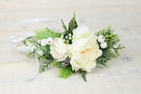 Wianek świąteczny peonia do włosów KREM foto sesja Wianek świąteczny peonia do włosów KREM foto sesja